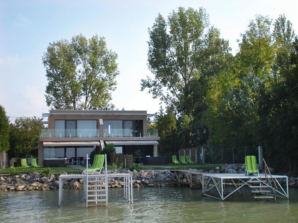 Aba Sea House Villa Balatonszarszo Ruang foto